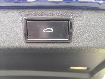 Prodám Škoda Superb Combi 2,0tdi 4x4 DSG - 14