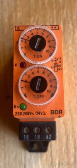 Jističe, pojistky, relé, stykače, proudové chrániče - různé - 14