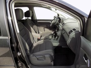 Volkswagen Touran 1.6TDI/Comfortline/Klima/Pano/ - 14