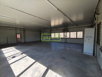Skladovací a výrobní hala s pozemkem 2639m2 - Kájov - 14