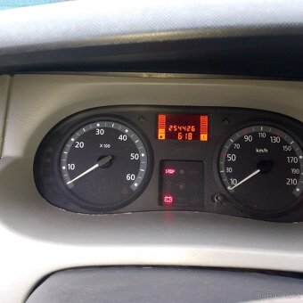 Renault Trafic 2.0 - 14