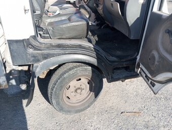 KIA 2500 - 14