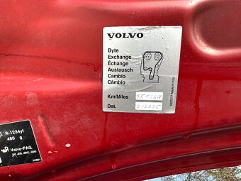 Prodám Volvo XC40 D4 140kw AWD automat R design,super stav - 14