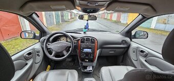 Chrysler Voyager - 14