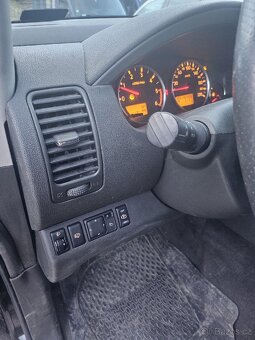 Nissan Pathfinder 2.5 tdi automat,7mistny,Navi,kamera - 14