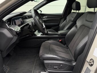 AUDI E-TRON 50 Quattro SUV S-line Black packet - 14