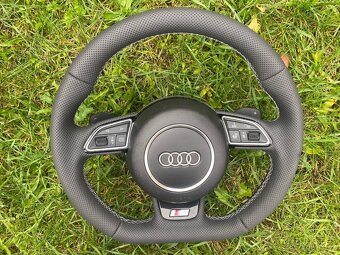 VYHRIVANY AUDI VOLANT ZREZANY - PERFOROVANA KUZE - 14