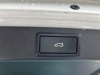 Škoda Octavia RS DSG 4x4 KOMBI CANTON TAŽNÉ PANORAMA - 14