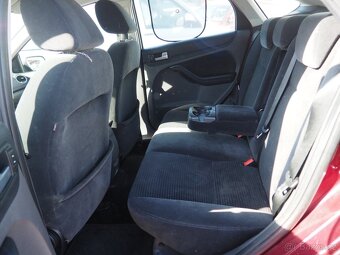 2004 Ford Focus 1.6i 16V, LPG, AC - 14
