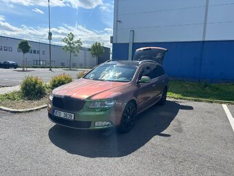 Prodám Škoda Superb 2 ve fólii - 14