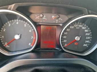Ford S-Max 2,5t 162kw + Zimní sada pneu - 14