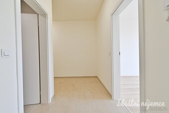 Pronájem bytu 2+kk, Kumpoštova, Sadová, 25000 Kč/měs, 56 m2 - 14