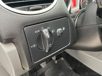 Ford Focus 2,0 TDCi  Duratorq Trend (2010) - 14