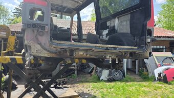 VW T4 1,9 td 50kW - karoserie s doklady r.v.2001 - 14