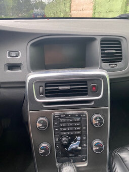 Volvo V60 D4 - 14