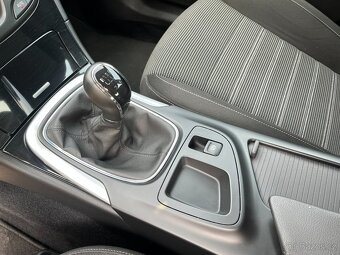 Opel Insignia 1.4 T 103kW Tempomat Serviska Navi - 14