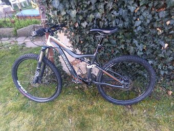 Horské kolo SPECIALIZED 26". - 14