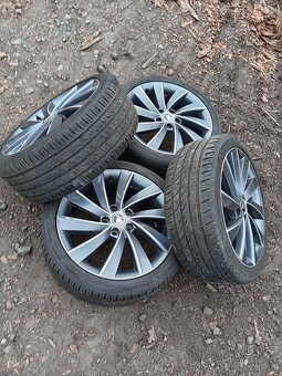 Originál ALU kola Škoda Octavia R18 + letní pneu - 14