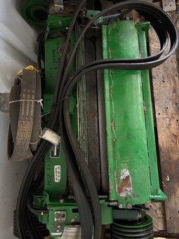 sklízecí řezačka John Deere 8600i - 14
