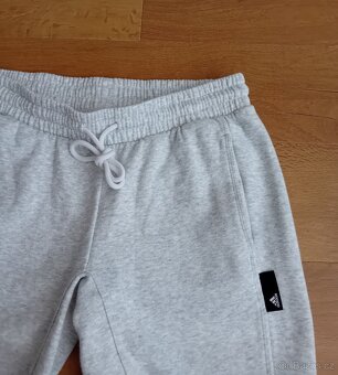 Adidas dámské tepláky vel. M Rezervace - 14