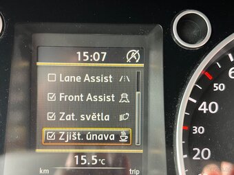 VW Passat Variant 2.0TDI 103KW Manuál Kamera NAVI ACC 2014 - 14