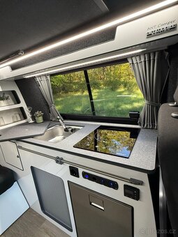 VW T6 California Long obytný 110 kWt NOVÁ VESTAVBA - 14