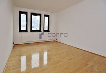 Pronájem rodinného domu 5+1, 220m2, Praha 4 - Chodov, ul. Kl - 14