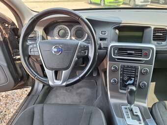 Volvo V60 2.0d 120KW D3 Servisní kniha - 14