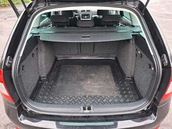 Škoda Octavia II kombi SPORT 1.4TSi 90kW,xenony,klima - 14