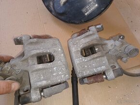 MAZDA 3 1.4 16v r.2007 / díly - 14