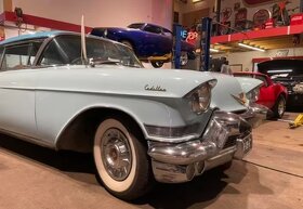 Cadillac Coupe DeVille 1957 - 14