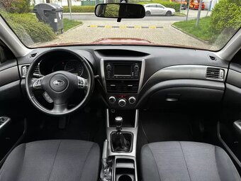 Subaru Forester 2.0 D SUV 4x4 Xenony Tažné 2t Kamera 1. Maj - 14