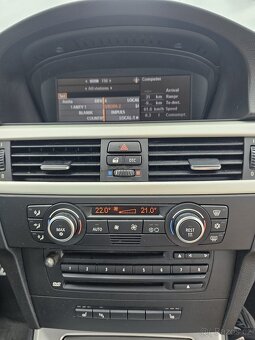 BMW E90 325d - 14