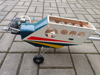 Starší ale nové nelétané rc letadlo motor OS MAX cca nový - 14