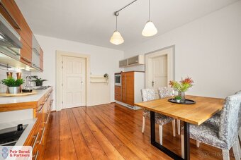 Stylový byt 4+1, kterému genius loci rozhodně nechybí - 14