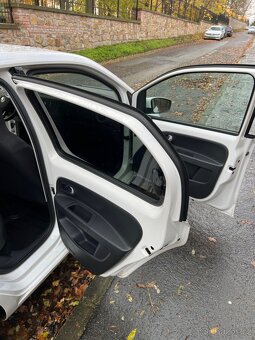 Škoda Citigo 2013 1.0 55kw, najeto 68 530km - 14