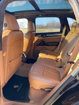 Porsche Cayenne Turbo - 14