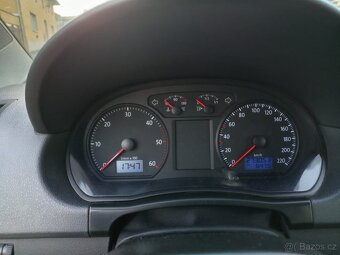 Volkswagen Polo 1.4 TDI 51 kW  (2007) - 14