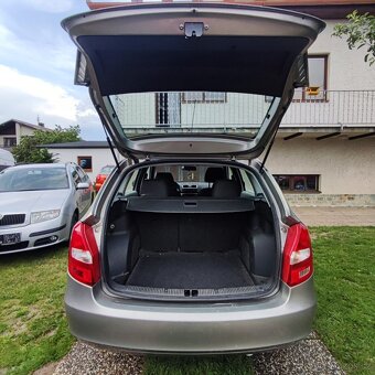 Škoda Fabia combi 1.2 benzín - 14
