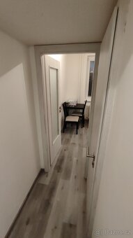 Nabízíme k pronájmu zrekonstruovaný a plně vybavený byt 2+1 - 14