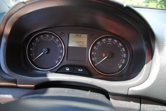 Škoda Fabia 2 kombi 1.6TDi 66kW - klimatizace - rv. 08/2013 - 14