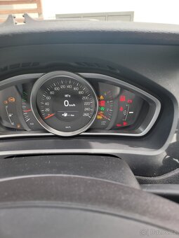 Volvo V40 D2 - 14