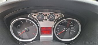 Ford Focus - 14