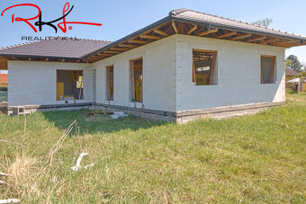 Prodej, hrubá stavba 5+kk, Nučničky -Travčice, okr.Litoměřic - 14