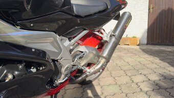 Aprilia RSV 1000 R - 14