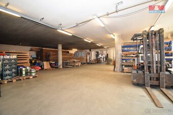 Prodej výrobního objektu s rodinným domem, 1200 m², Spálov - 14