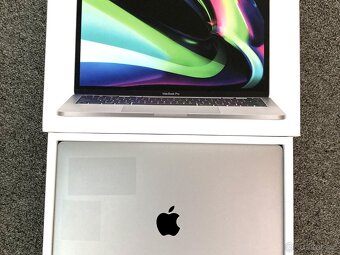 MacBook Pro 13 palců Apple M1 chip 16GB RAM 512 ssd - 14