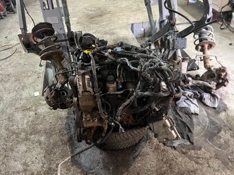 Chrysler voyager  2,8 TD ND r.v. 2005 - 14