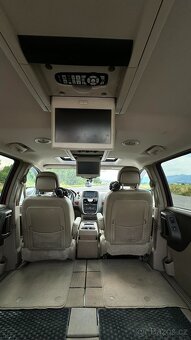 Chrysler Town Country 3.6 LPG 211KW - 14