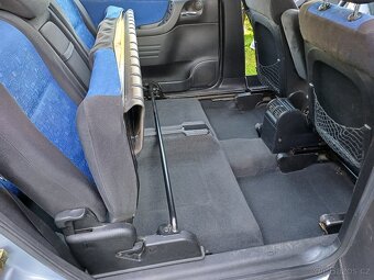 Opel Zafira A - 14